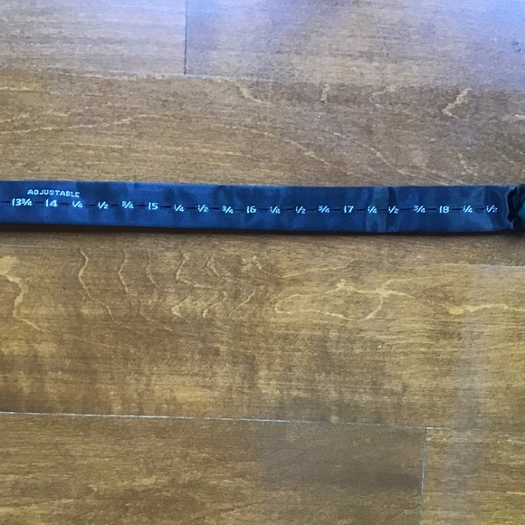 4 Adjustable Bow Ties - Picture 4 of 6